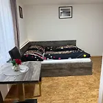 Obzor Apartman *